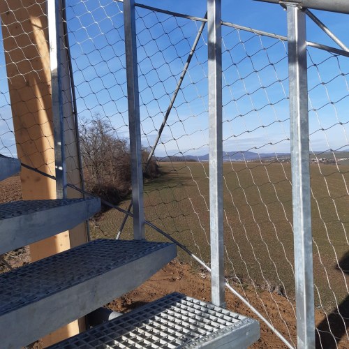 Korlátelemek sodronyhálóból - Kilátó Nitra