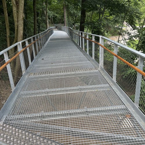 Korlátelemek sodronyhálóból - Vashíd Studienka