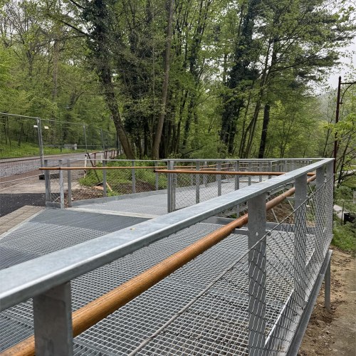 Korlátelemek sodronyhálóból - Vashíd Studienka