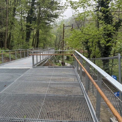 Korlátelemek sodronyhálóból - Vashíd Studienka