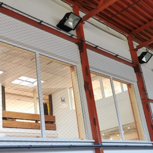 Sodronyháló keretben - Tornaterem Bratislava