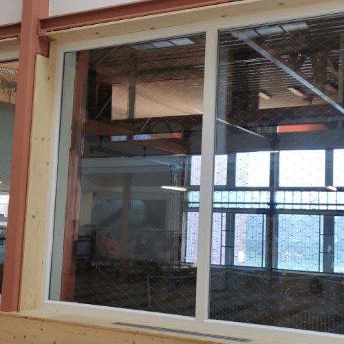 Sodronyháló keretben - Tornaterem Bratislava