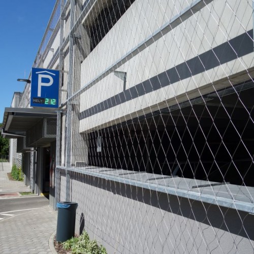 Sodronyhuzalok zöldhomlokzatokhoz - Parkolóház Eger